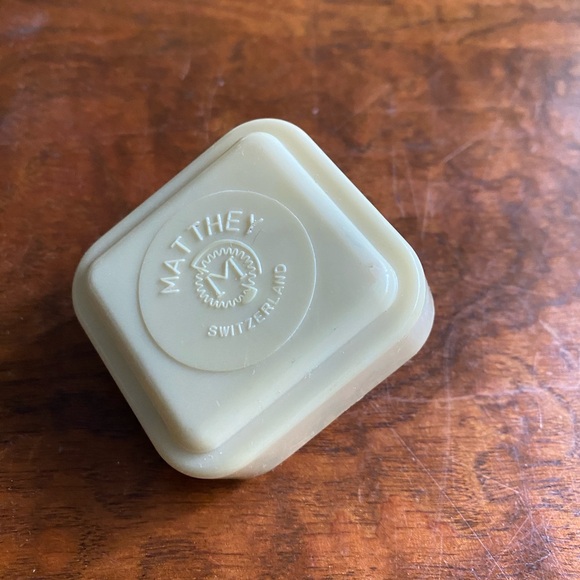 Matthey music box vtg wind-up mechanism made in Switzerland plays "Jack & Jill" - Picture 1 of 3